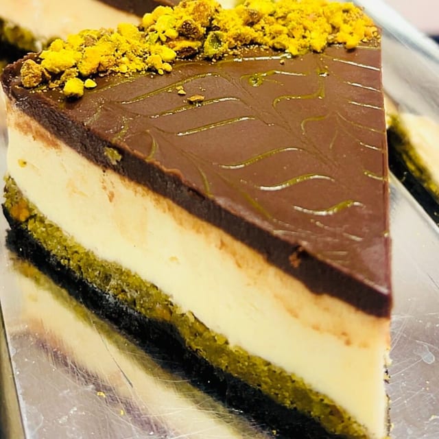 Dubai Chocolate Cheesecake.