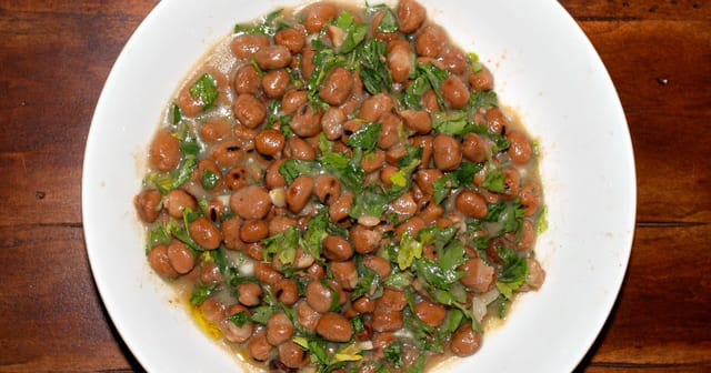 Foul Mudammas Pita.
